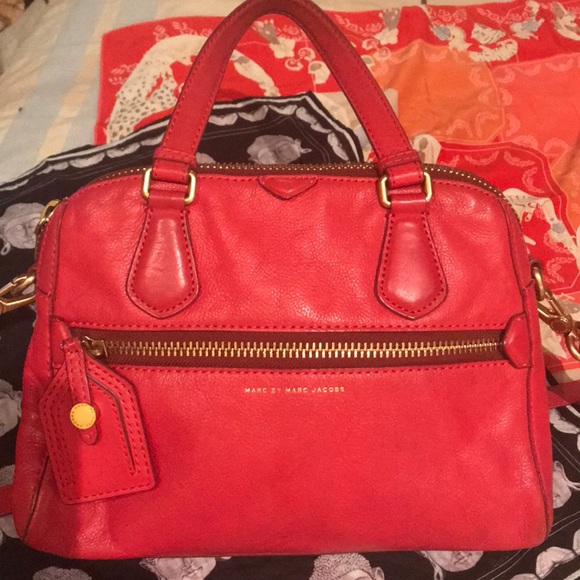 COPY - Marc by Marc Jacobs warm and bright pink. - Picture 1 of 3